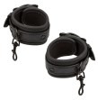 CALEXOTICS - NOCTURNAL CONNETTORE HOG TIE CUERO REGOLABILE NERO CALEXOTICS - NOCTURNAL CONNETTORE HOG TIE CUERO REGOLABILE NERO