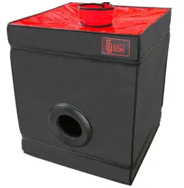 SECRET DOME - KINK CLUB CABINA BUKKAKE NERO E ROSSO