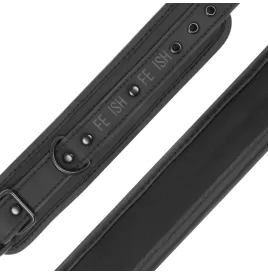 FETISH SUBMISSIVE - HALSKETTE UND HANDSCHELLEN AUS VEGANEM LEDER MIT NOPRENE-FUTTER