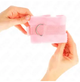KINK - BEGINNER FUR HAND CUFFS PINK 30 X 7 CM