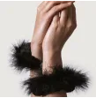ADRIEN LASTIC - MENOTTES EN MÉTAL À PLUMES NOIRES ADRIEN LASTIC - MENOTTES EN MÉTAL À PLUMES NOIRES
