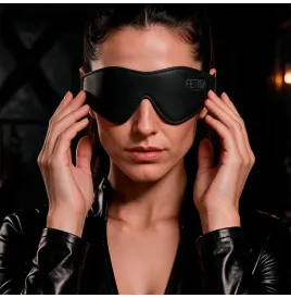 FETISH SUBMISSIVE - VEGANE LEDERMASKE MIT NOPRENE-FUTTER