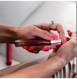 EYE OF LOVE - PHÉROMONES DE PARFUM LGBTQ MATCHMAKER RED DIAMOND POUR ELLE 10 ML