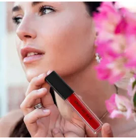 EYE OF LOVE - MATCHMAKER CRIMSON KISS BRILLO LABIAL ROJO EFECTO VOLUMEN CON FEROMONAS 8,5 ML